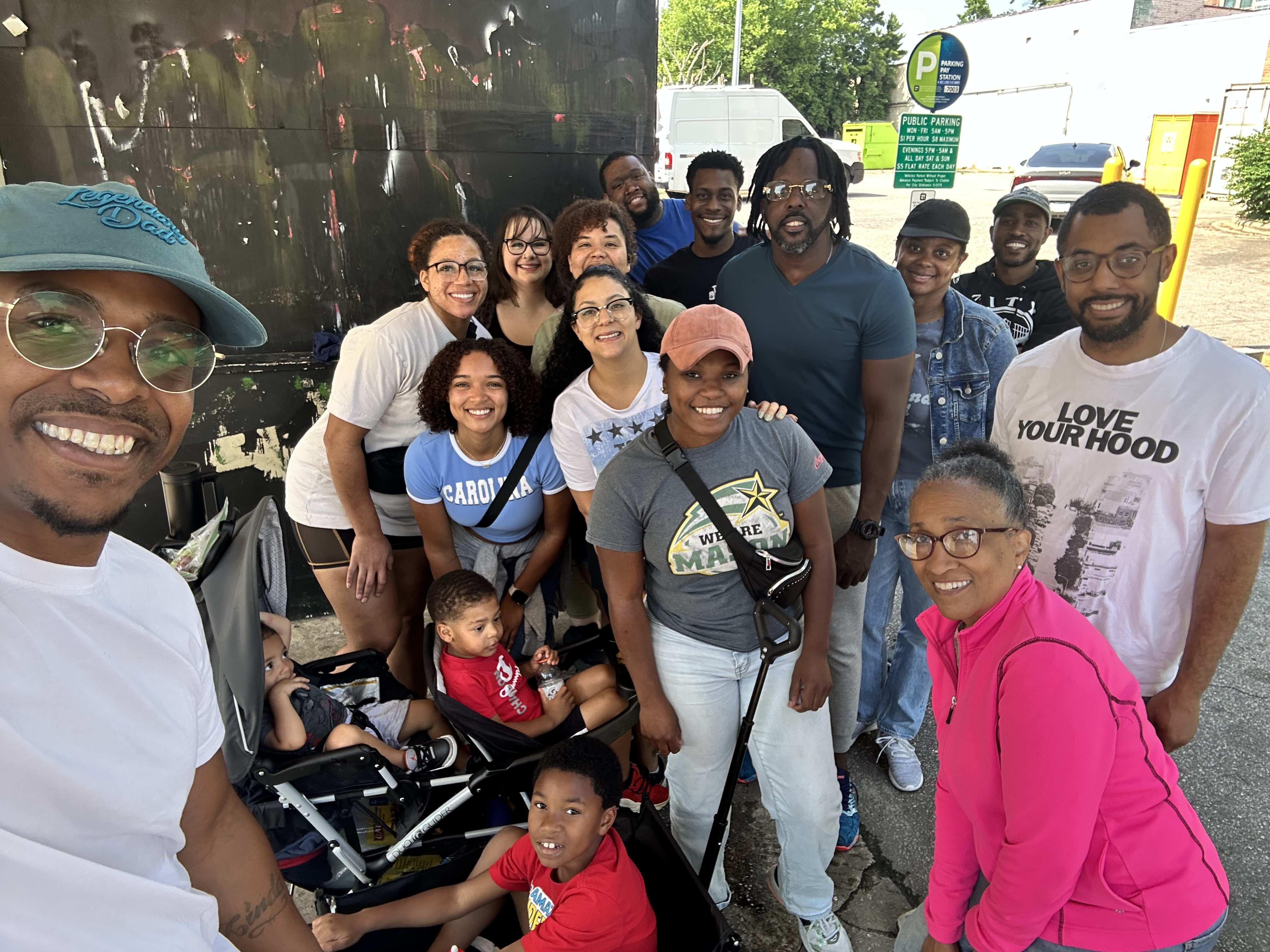 Serving RDU background pattern